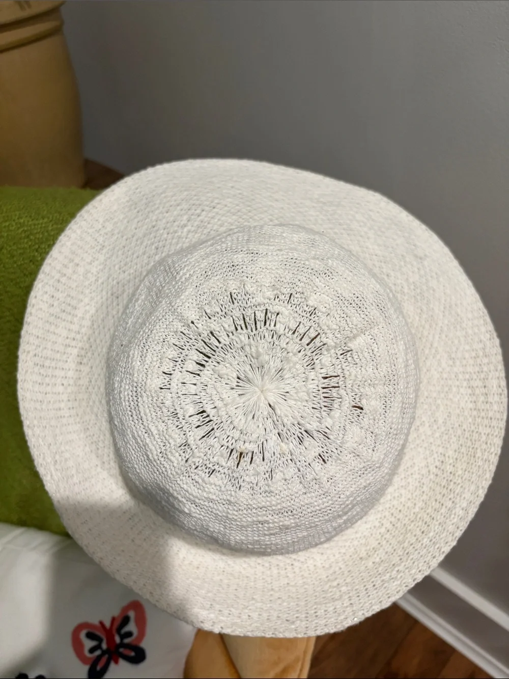 Cream Knit Wide-Brim Sun Hat with Decorative Medallion